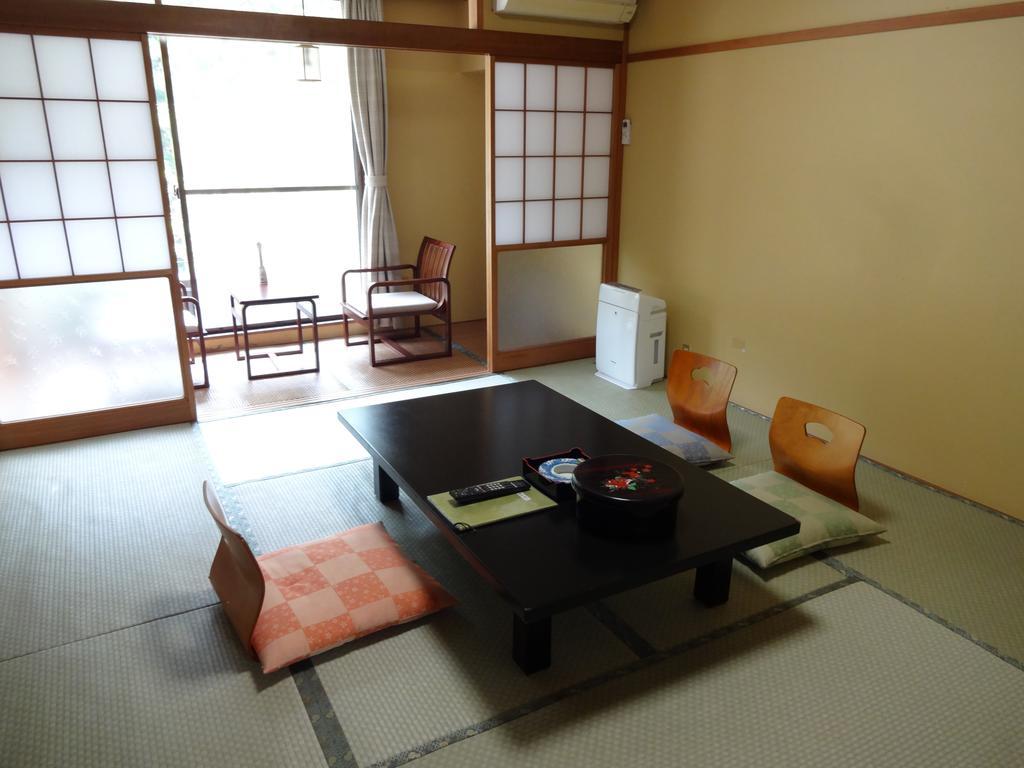 Hotel Natsukashiya Fuwari Nikko Zimmer foto